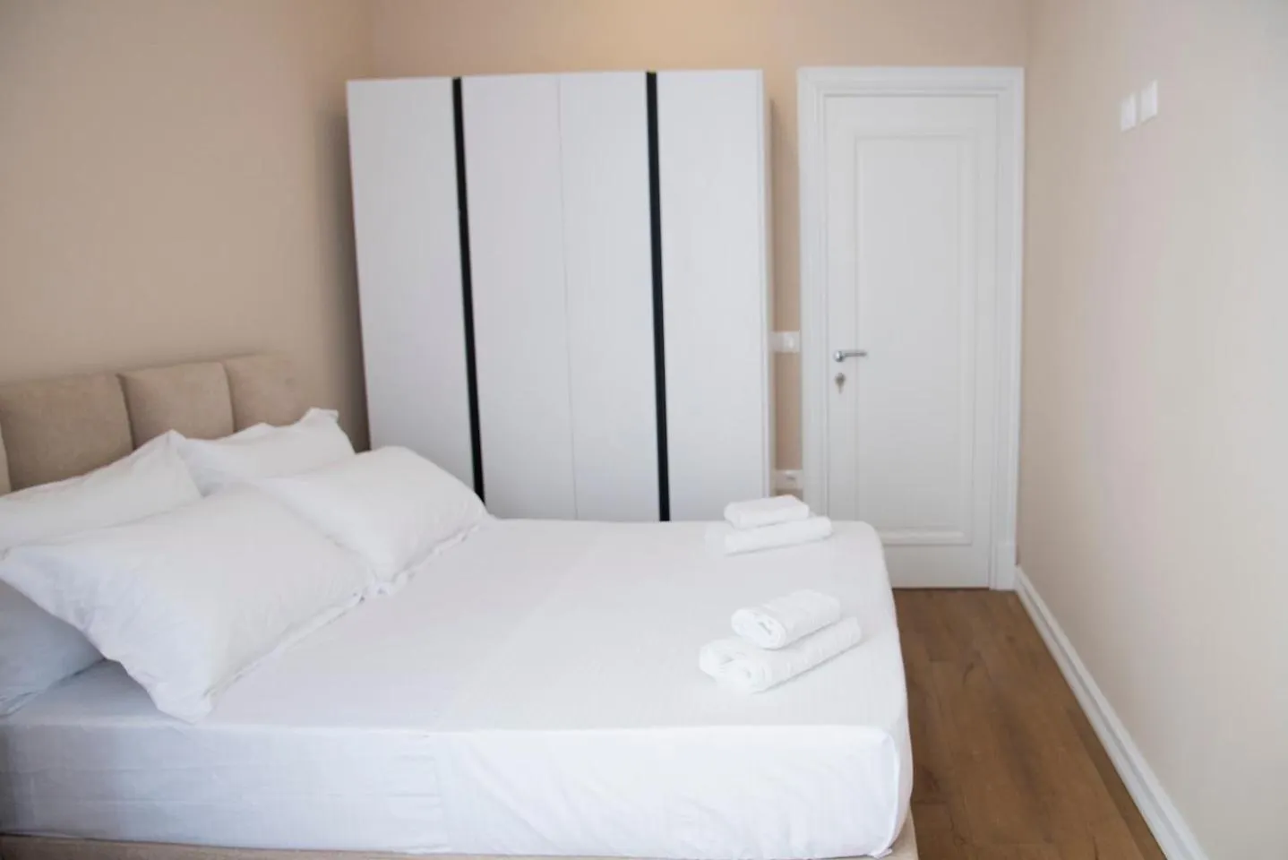Blue Nest Luxury Apartments Durrës