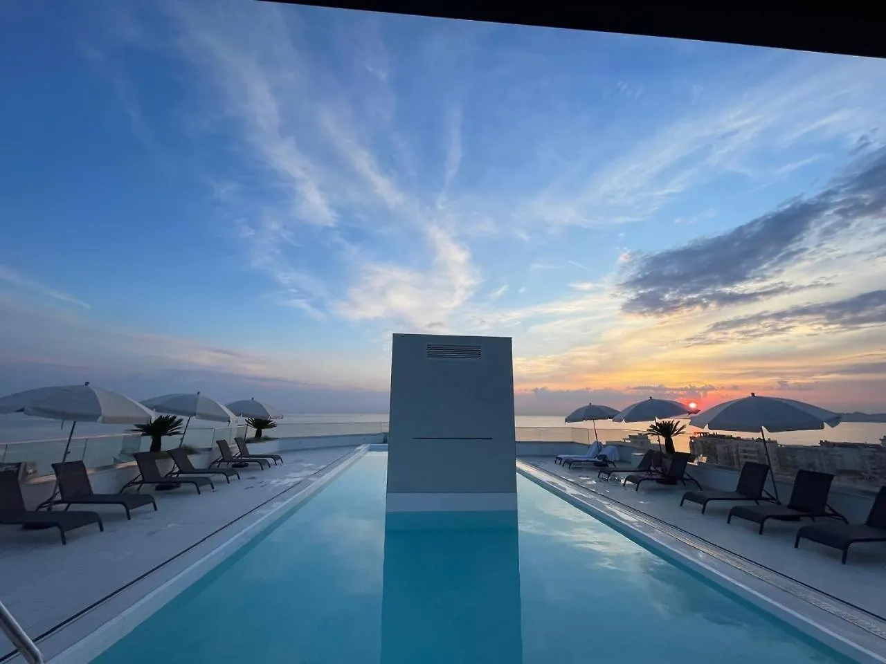 Blue Nest Luxury Apartments Durrës Albânia