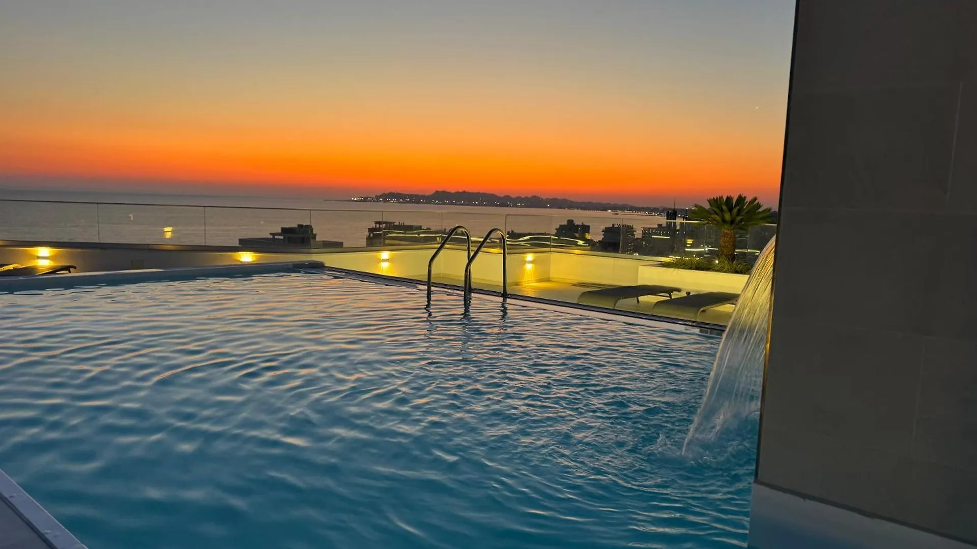 Blue Nest Luxury Apartments Durrës